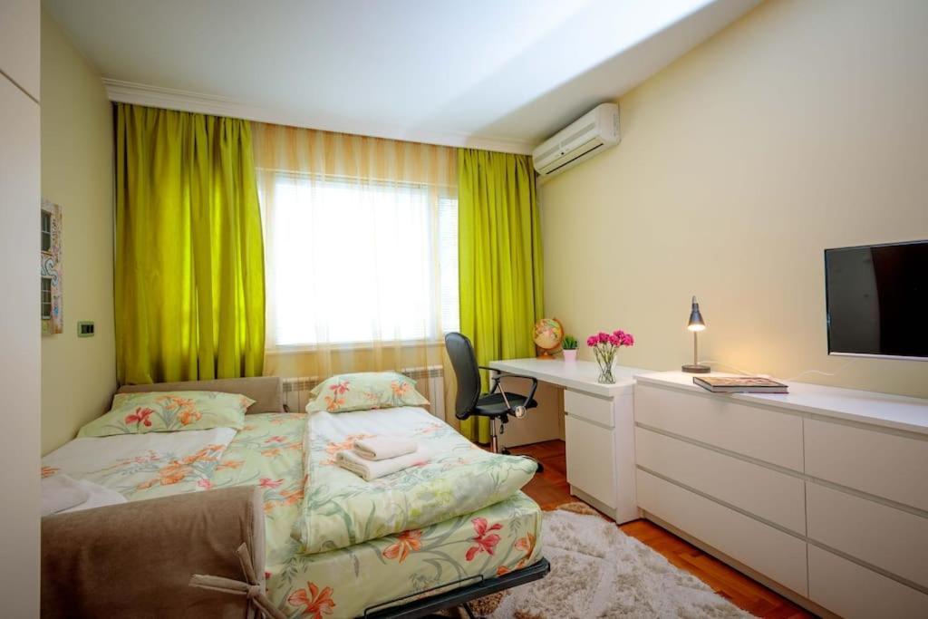 Green Apartment - Top Location, Near City Center! Sofia Ngoại thất bức ảnh